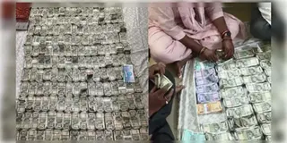 Read more about - Odisha | সরকারি ইঞ্জিনিয়ারের বাড়ি থেকে উদ্ধার কোটি কোটি টাকা! জানলা দিয়ে নোটের বান্ডিল ছুড়তে শুরু করেন অভিযুক্ত!