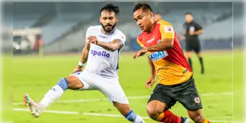Read more about - East Bengal vs Chennaiyin FC | প্রাক্তনীর কাছে গোল খেলো লাল-হলুদ শিবির! ঘরের মাঠে চেন্নাইয়ের কাছে গুড়িয়ে গেল ইস্টবেঙ্গল