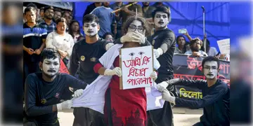 Read more about - WB Assembly | বিধানসভায় দু’দিনের বিশেষ অধিবেশন, আগামীকাল পাশ হতে পারে ধর্ষণ বিরোধী বিল