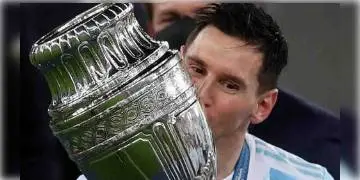 Read more about - দীর্ঘ ২৮ বছরের অপেক্ষার অবসান, ব্রাজিলকে  ১-0 গোলে হারিয়ে কোপা আমেরিকা চ্যাম্পিয়ন আর্জেন্টিনা