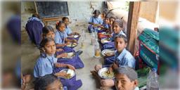 Read more about - Mid Day Meal | মূল্যবৃদ্ধির জেরে বছরে দ্বিতীয়বার মিড ডে মিলের বরাদ্দ বাড়াল কেন্দ্র!