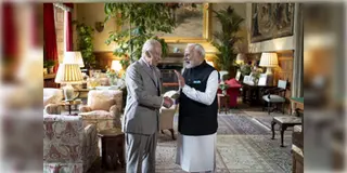 Read more about - Modi meets King Charles III | ঝটিকা সফরে ব্রিটেনের রাজা তৃতীয় চার্লসের সঙ্গে দেখা করলেন প্রধানমন্ত্রী, দিলেন বিশেষ উপহারও