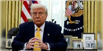 Read more about - Donald Trump | ৪১টি দেশের নাগরিকদের প্রবেশের ওপর ব্যান! রয়েছে পাকিস্তানের নামও! অনুপ্রবেশ নিয়ে কড়া পদক্ষেপ নিচ্ছে ট্রাম্প সরকার?