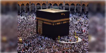 Read more about - Hajj 2025 | নিয়ে যাওয়া যাবে না কোনও শিশুকে! ১৪টি দেশের নাগরিকদেরই দেওয়া হবে ভিসা! হজ যাত্রার জন্য একগুচ্ছ নিয়ম সৌদি আরবের!