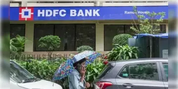 Read more about - HDFC | মাসে ১ লক্ষ টাকার বেশি করা যাবে না লেনদেন, প্রতিটি ট্রানজাকশনে কাটবে ১৫০ টাকা! একাধিক নিয়ম বদল HDFC ব্যাঙ্কে!