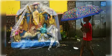 Read more about - West Bengal Weather | মঙ্গলবার থেকে ফের বাড়বে তাপমাত্রার পারদ! তবে দেরিতে বিদায় নেবে বর্ষা! পুজোতে কেমন থাকবে আবহাওয়া?