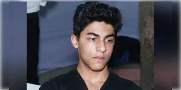 Read more about - শাহরুখ-পুত্র আরিয়ান কে জেরা করতে গিয়ে এনসিবি-ই জড়িয়ে পড়ল নিজস্বী বিতর্কে