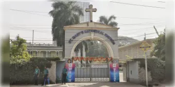 Read more about - Bangladesh | চার্চ লক্ষ্য করে বোম ফেললো দুষ্কৃতীরা, রণক্ষেত্র বাংলাদেশের রাজধানী!