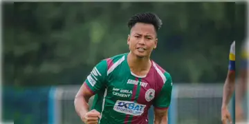 Read more about - Mohun Bagan vs Pathchakra | সুপার সিক্স থেকে ছিটকে গিয়েও ৫:২এ ম্যাচ জয় মোহনবাগানের, হ্যাটট্রিক করলেন করণ রাই
