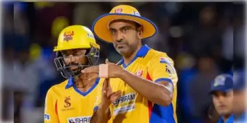 Read more about - Ravichandran Ashwin | বল টার্ন করাতে রাসায়নিক ব্যবহার? অশ্বিনের দলকে কাঠগড়ায় তুললো বিপক্ষ!