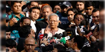 Read more about - Bangladesh | ইউনূসের সরকারের ১০০ দিন পূর্ণ! গণ আন্দোলনে চলার সময় দায়ের করা ফৌজদারি মামলা প্রত্যাহার