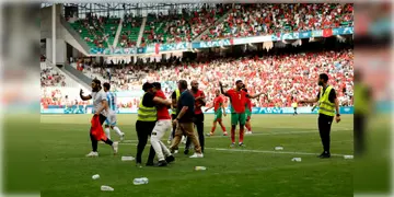 Read more about - Argentina vs Spain | আর্জেন্তিনাকে ২-১ গোলে হারিয়ে প্যারিস অলিম্পিক্সে নিজেদের অভিযান শুরু করল মরক্কো!সমর্থকদের বিক্ষোভে থামলো ম্যাচ