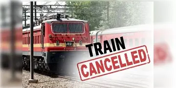 Read more about - Local Train Cancel | সাঁতরাগাছিতে সিগন্যালিং সিস্টেমে সমস্যা, হাওড়া-খড়গপুর শাখায় বাতিল ২০০ লোকাল-সহ একাধিক ট্রেন!