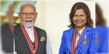 Read more about - Narendra Modi | প্রথম বিদেশি নেতা হিসেবে ‘অর্ডার অফ দ্য রিপাবলিক অফ ত্রিনিদাদ অ্যান্ড টোবাগো’ সন্মান পেলেন মোদী