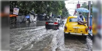 Read more about - বজ্রবিদ্যুৎ সহ বৃষ্টির ভ্রুকুটি! পাঁচ জেলায় IMD জারি করল রেড অ্যালার্ট