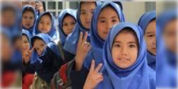 Read more about - Iran Education: অসুস্থ কয়েকশো ছাত্রী, নারীশিক্ষা রুখতে পড়ুয়াদের বিষ খাওয়ানোর অভিযোগ!