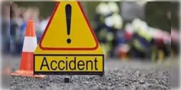 Read more about - Kolkata Accident | কলকাতায় জোড়া পথ দুর্ঘটনায়! ওয়েলিংটন মোড় ও এক্সাইড মোড়ে মৃত্যু ২ মহিলার!
