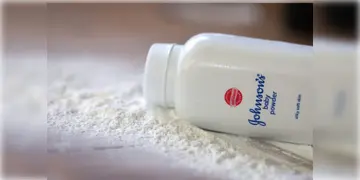 Read more about - Johnson & Johnson । জনসন অ্যান্ড জনসন বেবি পাউডার থেকে ক্যানসার! ১৫ মিলিয়ন ডলার জরিমানা দেওয়ার নির্দেশ আদালতের