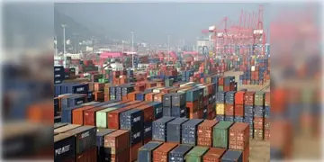 Read more about - Bangladesh | বাংলাদেশের 'লাল তালিকা' থেকে নাম সরলো পাকিস্তান থেকে আমাদানি করা পণ্যের