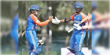 Read more about - Women's U19 Asia Cup | ১২.১ ওভার বাকি থাকতেই জয়! অনূর্ধ্ব ১৯ মহিলা এশিয়া কাপে পাকিস্তানকে গুঁড়িয়ে দিল ভারতের মেয়েরা