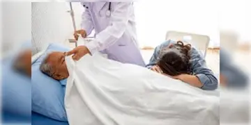 Read more about - Health Commission | টাকার জন্যে আটকে রাখা যাবেনা মৃতদেহ! হাসপাতালগুলিকে সর্বোচ্চ ৫ ঘন্টা সময় বেঁধে দিলো কমিশন