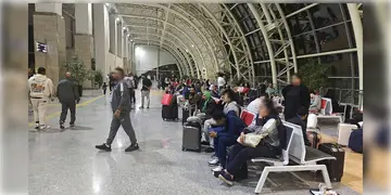 Read more about - Emergency Landing | তুরস্কের প্রত্যন্ত এলাকার বিমানবন্দরে জরুরি অবতরণ মুম্বইগামী বিমানের! ১৬ ঘন্টা ধরে আটকে ২০০ ভারতীয়!
