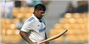 Read more about - Border Gavaskar Trophy । সিরিজ শুরুর আগেই টিম ইন্ডিয়ার কপালে চিন্তার ভাঁজ, অস্ট্রেলিয়ান পিচে চোট পেলেন সরফরাজ