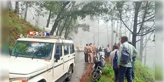 Read more about - Himachal Pradesh | হিমাচলে ৫০০ ফুট গভীর খাদে পড়লো গাড়ি, এক শিক্ষক সহ মৃত ৬