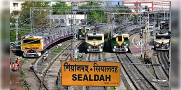 Read more about - Train Cancelled | ফের যাত্রীভোগান্তির আশঙ্কা! টানা ৭ ঘন্টা শিয়ালদহ-ডানকুনি শাখায় চলবেনা একাধিক ট্রেন