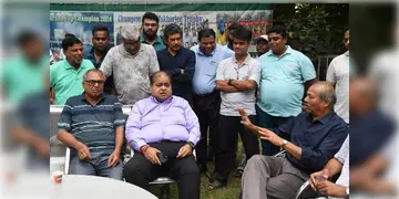 Read more about - Mohun Bagan | নির্বাচনের দামামা বাজলো সবুজ-মেরুন শিবিরে, ক্ষমতা হস্তান্তর হল পাঁচ সদস্যের কমিটির হাতে