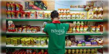 Read more about - Patanjali । সাসপেন্ড করা হলো পতঞ্জলীর একাধিক পণ্যের লাইসেন্স! বন্ধ ১৪ টি পণ্য বিক্রি !