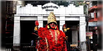 Read more about - Kali Puja 2023 | মন্দিরের চাতালে বসে মায়ের গান গাইতেন অ্যান্টনি! জানুন ফিরিঙ্গি কালীবাড়ির ইতিহাস!