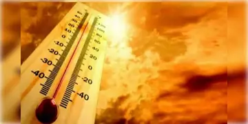 Read more about - Weather Update | রঙের উৎসবের মাঝেই তাপপ্রবাহের দাপট! সতর্কবার্তা জারি দক্ষিণবঙ্গের ৪ জেলায়!