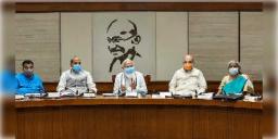 Read more about - বৃষ্টির অভাবে ক্ষতিগ্রস্ত হয়ে পড়েছে ধান চাষ, নিষেধাজ্ঞা জারি করা হয়েছে ভাঙা চাল রফতানিতে