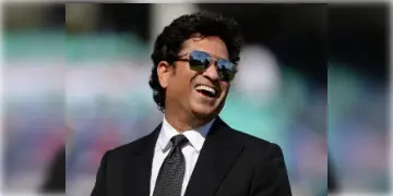 Read more about - Sachin Tendulkar | BCCI প্রেসিডেন্টের পদে বসতে চলেছেন 'ক্রিকেটের ঈশ্বর'? শচীনকে নিয়ে তুমুল জল্পনা বোর্ডের অন্দরে