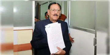 Read more about - Justice Sushant Chatterjee । প্রয়াত অবসরপ্রাপ্ত বিচারপতি সুশান্ত চট্টপাধ্যায়! ২১শে জুলাই গণহত্যার ঘটনায় কমিশন তৈরী হয়েছিল তারই নেতৃত্বে
