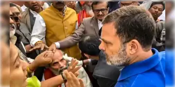 Read more about - Rahul Gandhi | কংগ্রেস-বিজেপির হাতাহাতির ঘটনায় রাহুল গান্ধীর বিরুদ্ধে দায়ের FIR