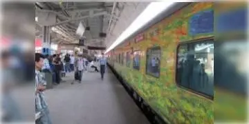 Read more about - রেল কর্মসূচিতে বড় বদল আসতে চলেছে আগামী ১লা অক্টোবর থেকে, বদলাতে চলেছে মোট ২৮ টি ট্রেনের সময়সূচি