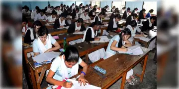 Read more about - Higher Secondary Exam | পুজোর আগেই শুরু উচ্চমাধ্যমিক! সেমেস্টার পদ্ধতিতে হবে পরীক্ষা, দিনক্ষণ জানালো সংসদ