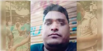 Read more about - ভাটপাড়ায় আবারও বোমাবাজি, ভাটপাড়ার এক নম্বর কুলি লাইন এলাকায় এক জুটমিল শ্রমিকের মৃত্যু