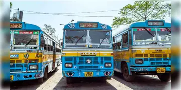 Read more about - Bus Strike | তিনদিনের বাস ধর্মঘটেই অনড় বাস মালিক সংগঠন! ভেস্তে গেলো পরিবহণ দপ্তর-পুলিশের সঙ্গে বৈঠক!