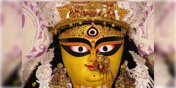 Read more about - Jagaddhatri Puja 2024 । ২২৫টি বেনারসিতে সেজে উঠেছেন হুগলির ‘বুড়িমা’, জগদ্ধাত্রী পুজোয় আলোয় মুড়েছে চন্দননগর