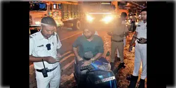Read more about - Kolkata । শহর জুড়ে চলছে নাকা চেকিং, কসবা ও শেয়ালদহ কাণ্ডের পর তৎপর পুলিশ প্রশাসন