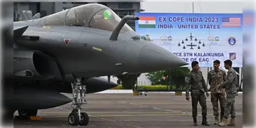 Read more about - Operation Sindoor | অপারেশন সিঁদুরে একটি রাফালে জেট হারিয়েছিল ভারত! তবে সেটা পাকিস্তানের সঙ্গে সংঘর্ষে নয়!