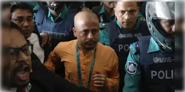 Read more about - Chinmay Krishna Das | আদৌ কোনও দিন হবে জেলমুক্তি? চিন্ময় কৃষ্ণ দাসের বিরুদ্ধে দায়ের নয়া মামলা!