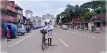 Read more about - করোনা দ্বিতীয় ঢেউয়ে সংক্রমণের শৃঙ্খল ভাঙতে কেরলে ন'দিনের সম্পূর্ণ লকডাউন ঘোষণা করা হল