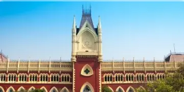Read more about - Calcutta HC | সুপার নিউমেরারি মামলা নিয়ে উত্তপ্ত হাইকোর্ট চত্বর, চাকরিপ্রার্থীদের বিক্ষোভের মুখে আইনজীবীরা