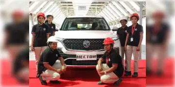 Read more about - ভারতে প্রায় ৫০,০০০ ইউনিট গাড়ি তৈরি করেছেন একদল ভারতীয় মহিলা