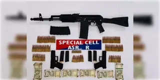 Read more about - Punjab | ISI-এর নাশকতার ছক বানচাল, পাঞ্জাবে ধৃত ৫, উদ্ধার বিপুল পরিমান পিস্তল, কার্তুজ, নগদ টাকা