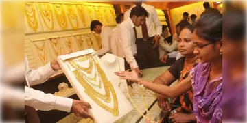 Read more about - Gold Rate Today | সামনেই বিয়ের মরশুম, তাঁর আগেই দর বাড়াচ্ছে সোনা-রুপো